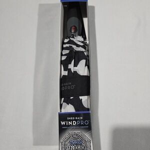 ShedRain WindPro Black and White Umbrella